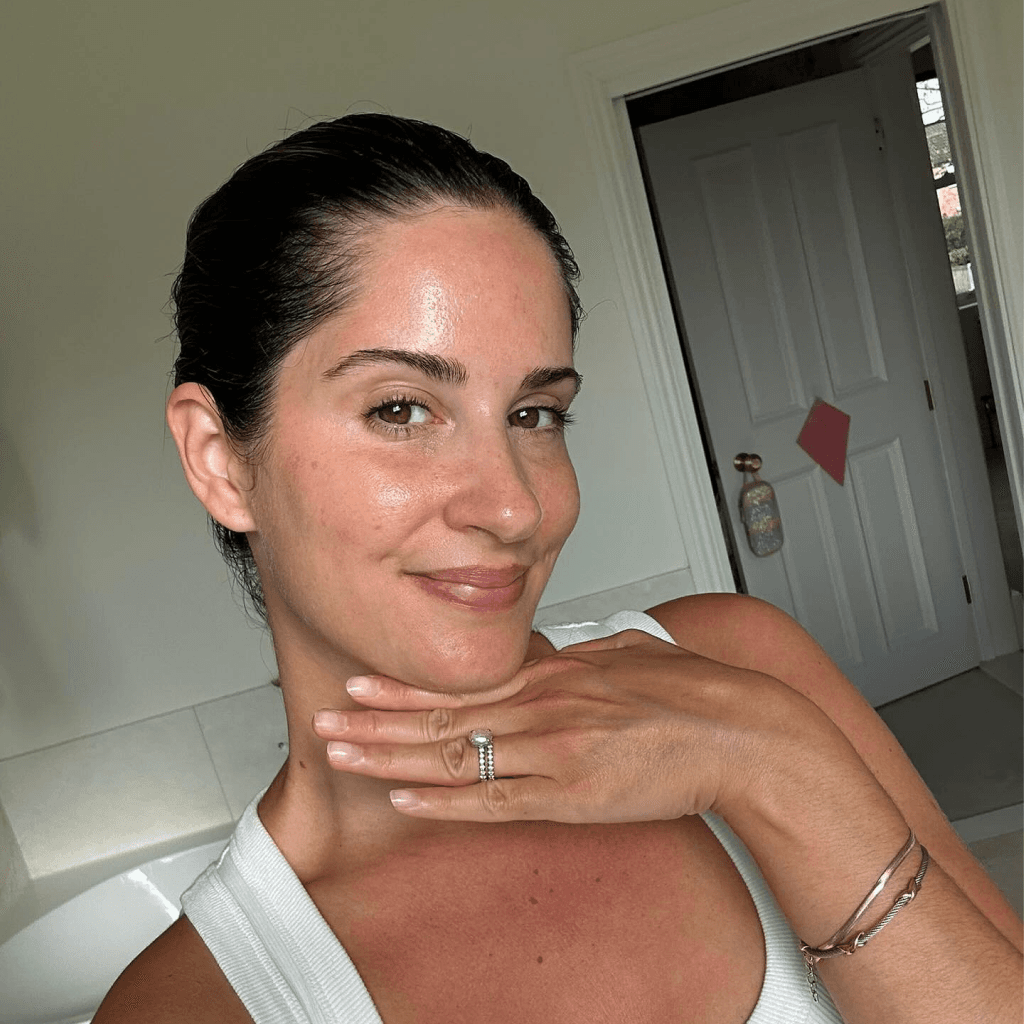 Dermatude
Skin Needling